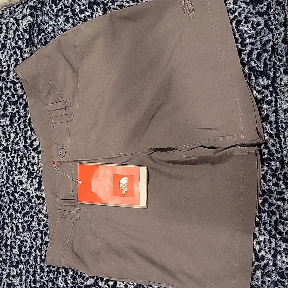 The North Face Women's Horizon Becca Short, Sonnet Grey, 10 regular